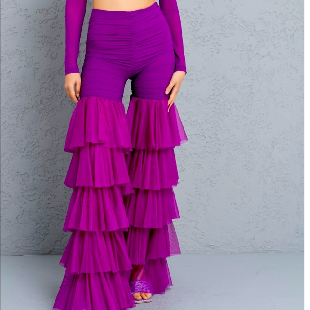 Layered ruffle leggings